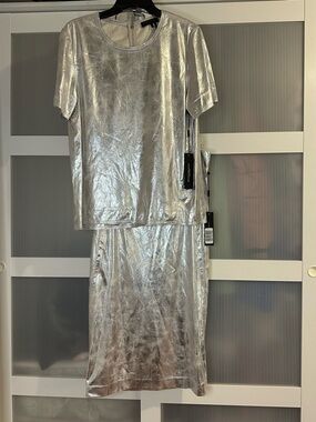 Donna Karan New York Metallic Silver Set Skirt Sz 8 Top M NWT Luxe Evening
